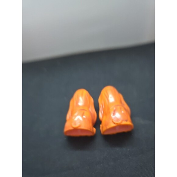 Basset Hound Dog 1970s Plastic Salt and Pepper Shakers MCM - Picture 4 of 4